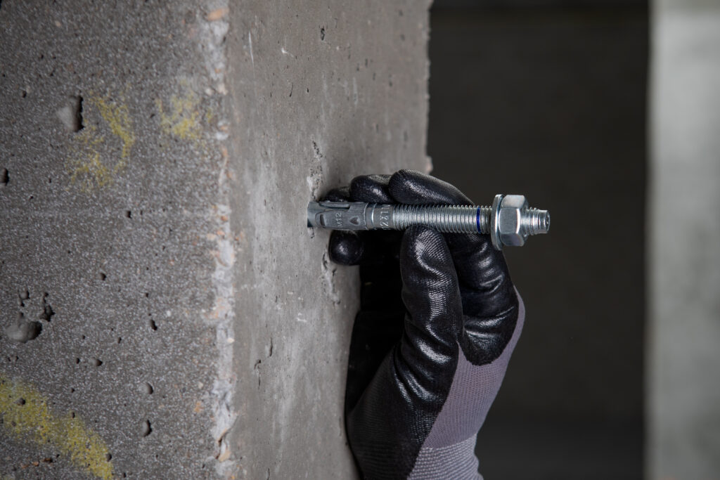 Anclajes metalicos 20 04